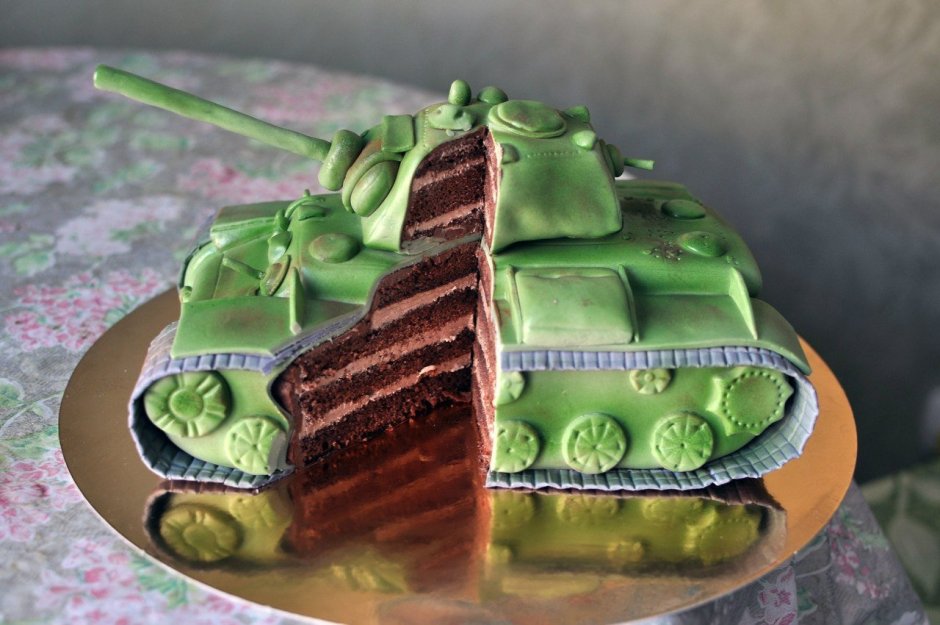 Торт на день рождения мальчику с танками