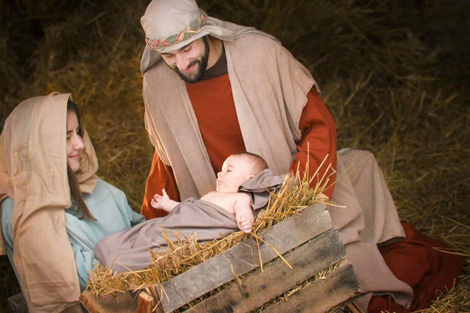 Младенец Иисус в вертепе