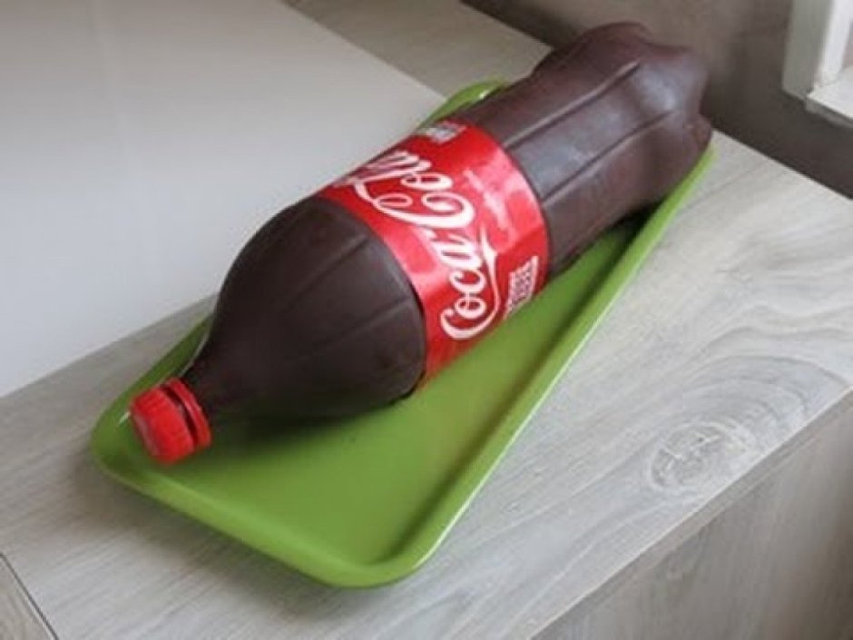 Торт Кока-кола в бутылке