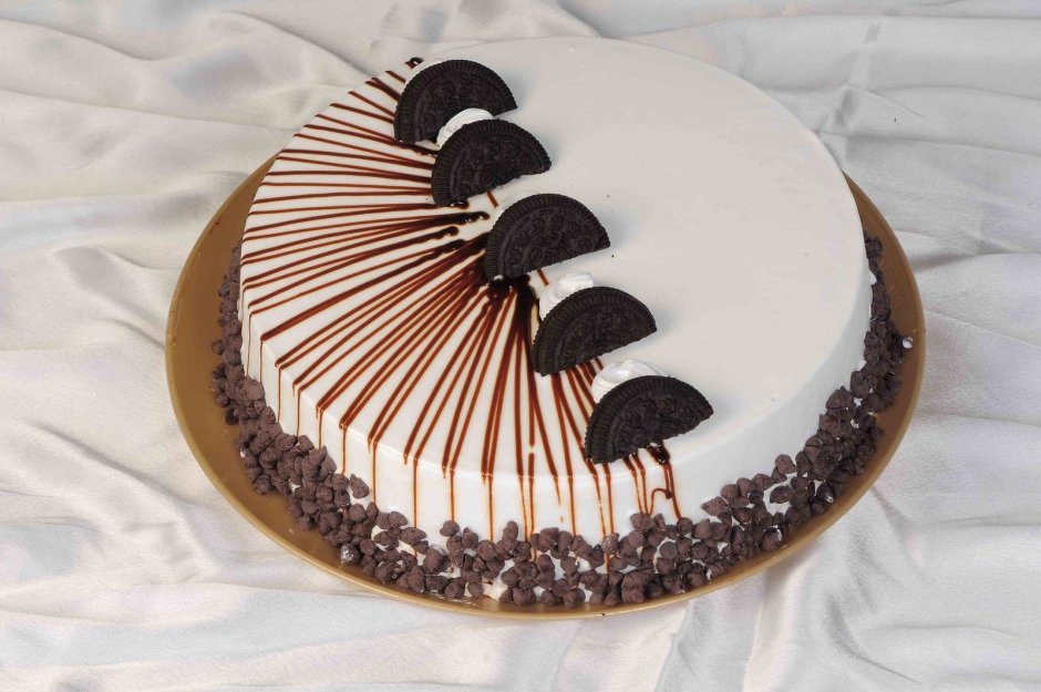 Birthday Cake Oreo — Fudge Dipped Vanilla