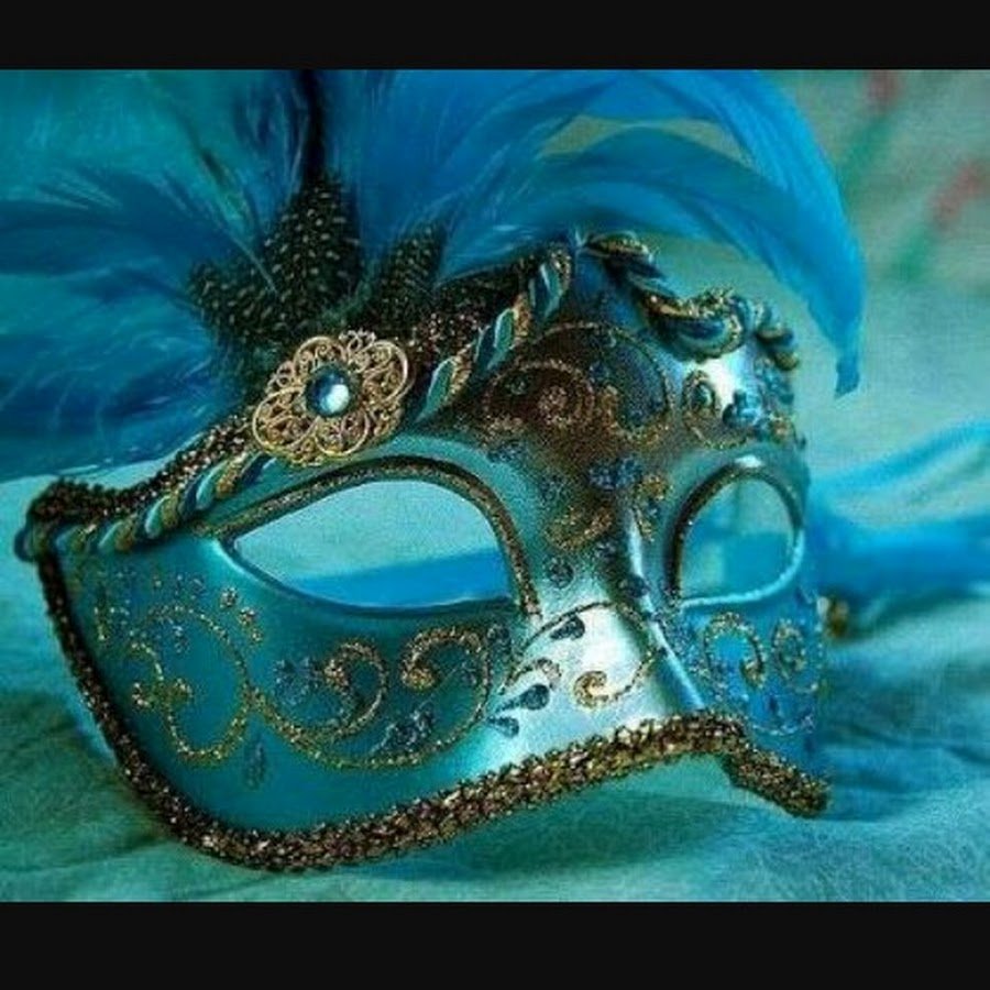 Голубая карнавальная маска