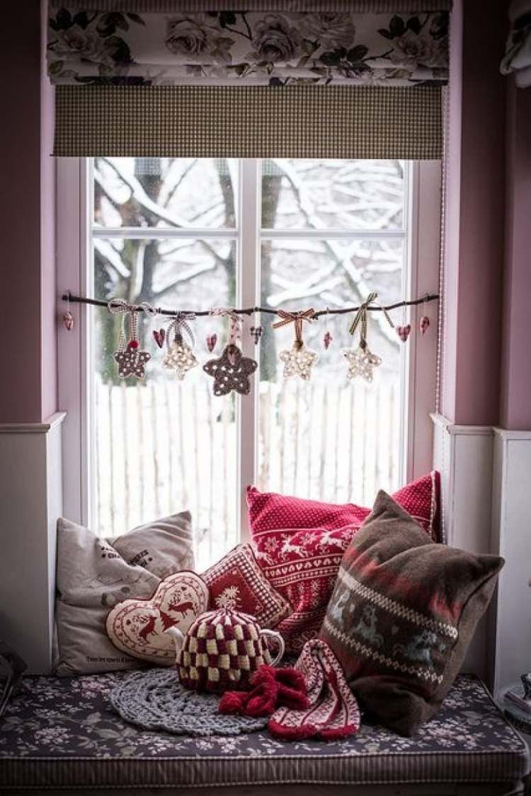Зимний декор окна