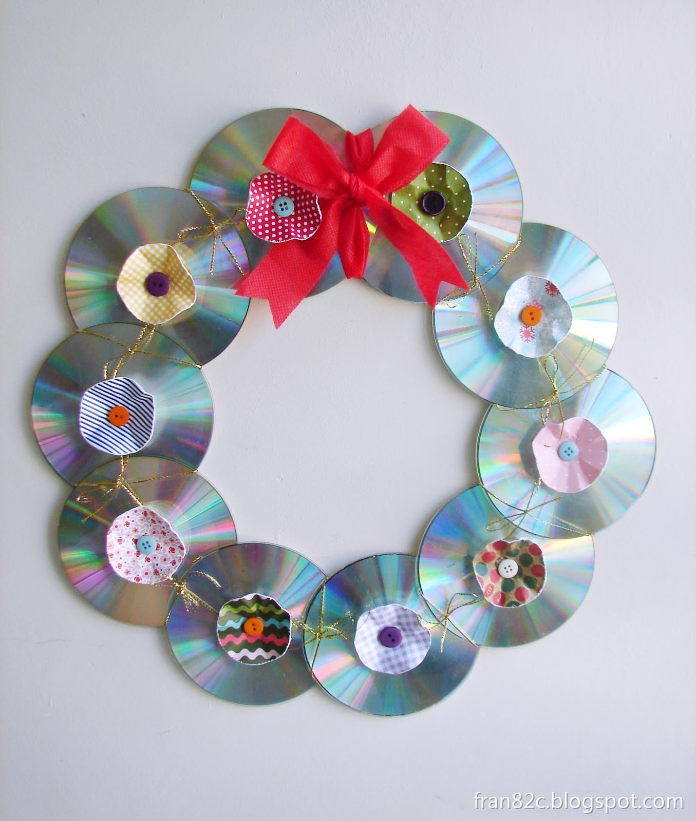 Новогодний декор из старых дисков | Журнал для настоящих пап 