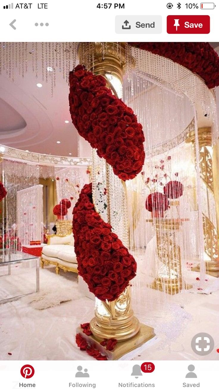 Шикарный зал в Красном цвете