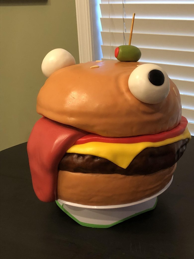 Гамбургер из пластилина