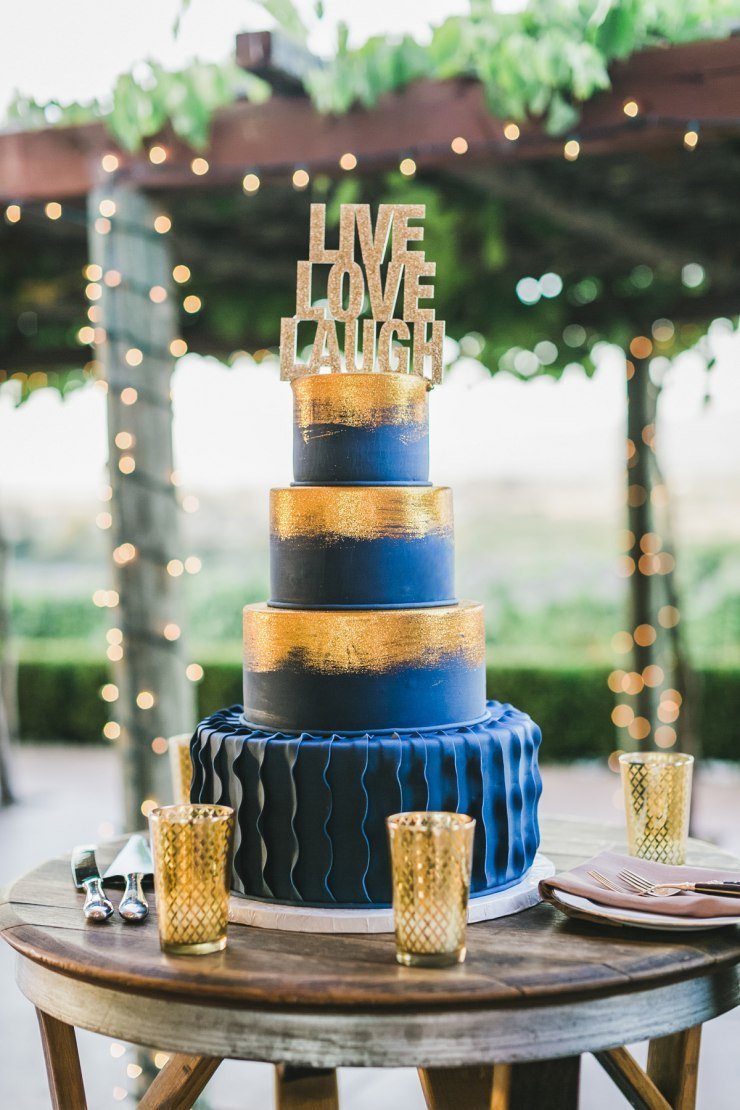 Сине золотой торт свадебный