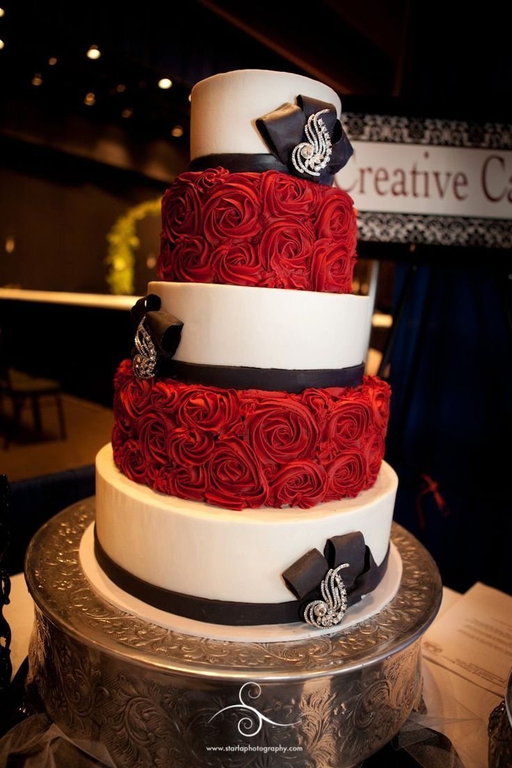 Торт красно черный свадебный