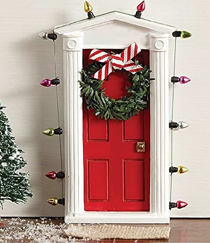 Зеленая дверь новогоднее украшение