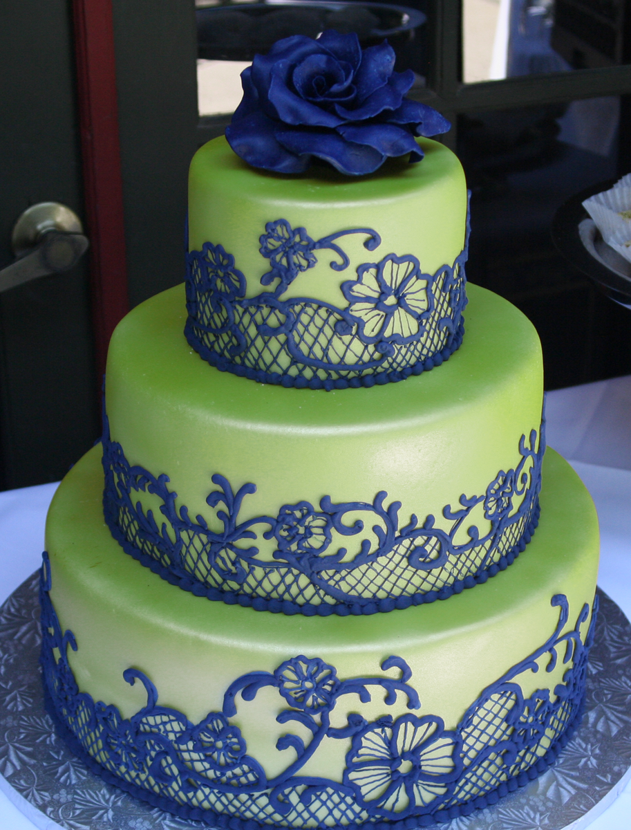 Свадебный торт сине зеленый