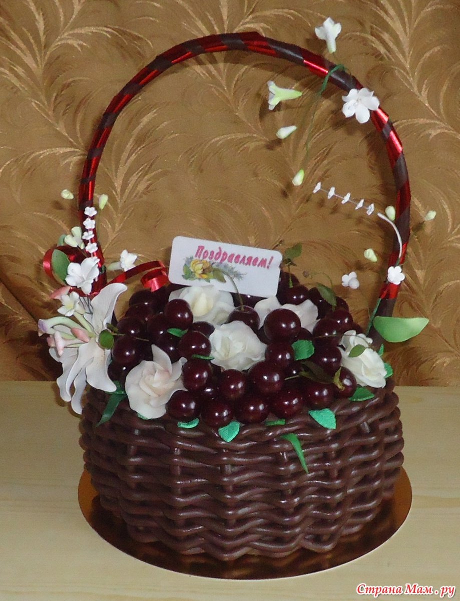 Торт корзинка с ягодками