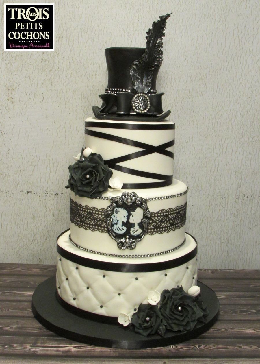 Свадебный торт в готическом стиле