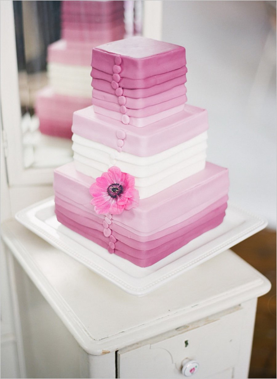 Торт градиент розовый