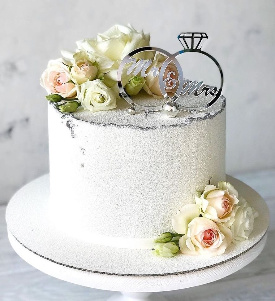 Свадебный торт одноярусный бежевый