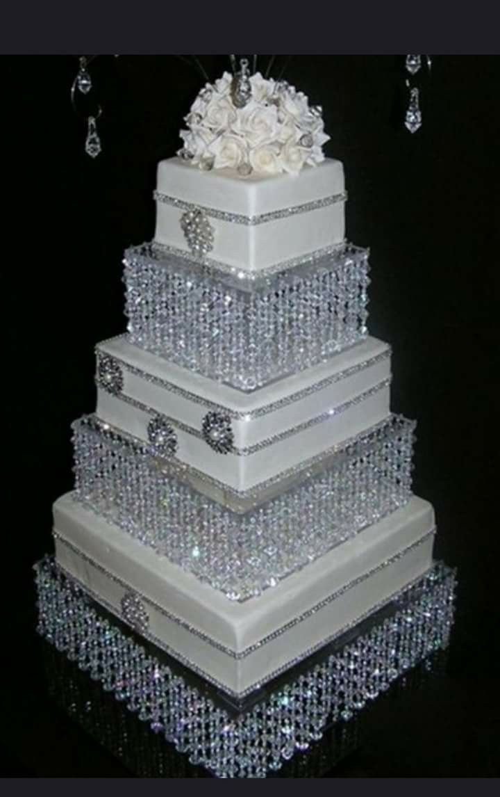 Свадебный торт блестящий