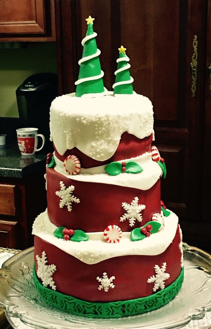 Новогодний торт зеленый с красным