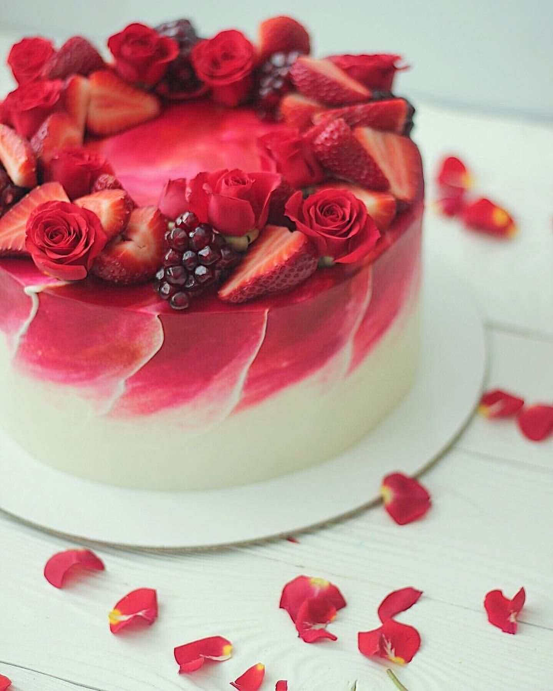 Очень красивый торт на день рождения - 30 фото