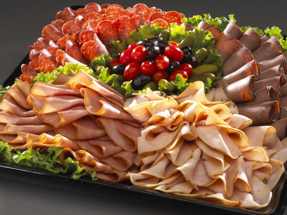 Мясная тарелка для фуршета