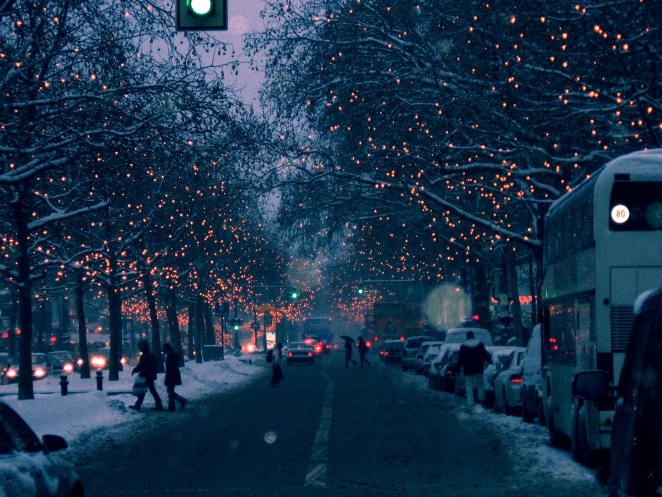 Зимняя улица ночью