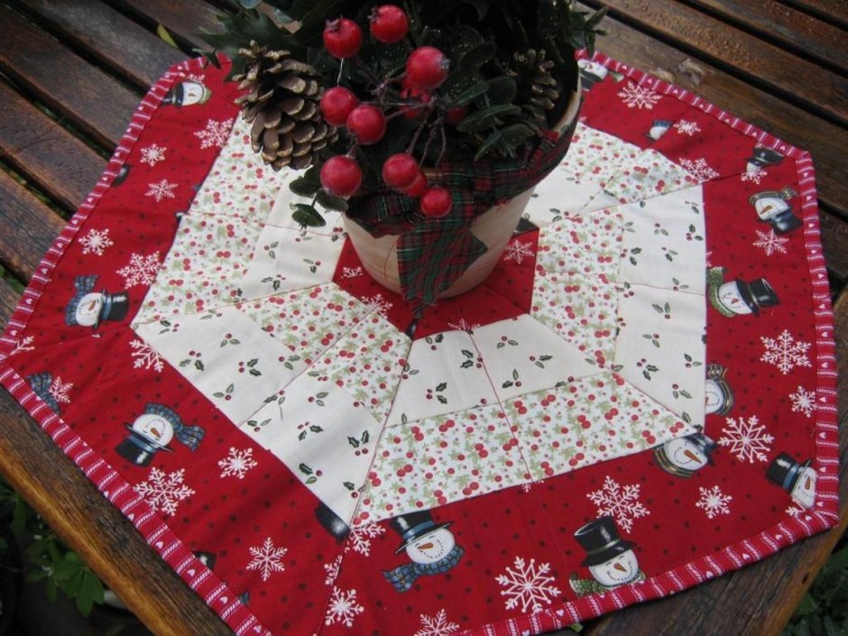 Салфетка на стол на Рождество из ткани