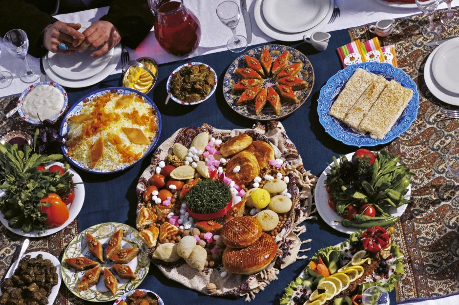 Праздничный стол в Азербайджане