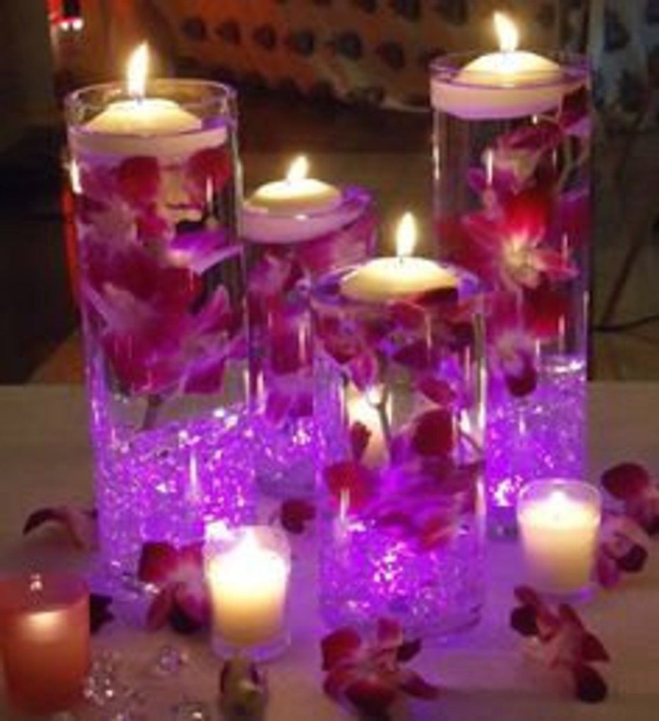 Украшение комнаты плавучими свечками