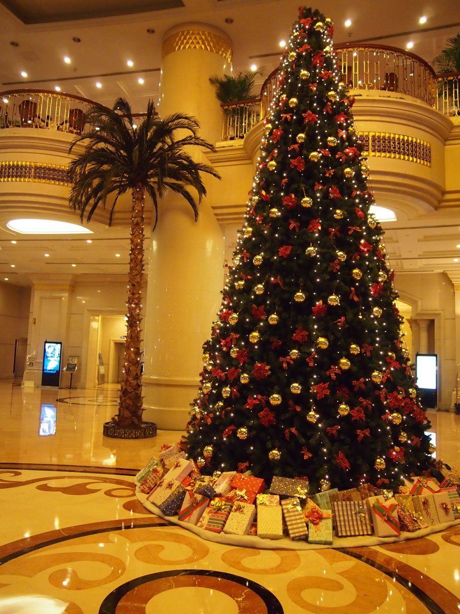 Новогодняя елка в отеле