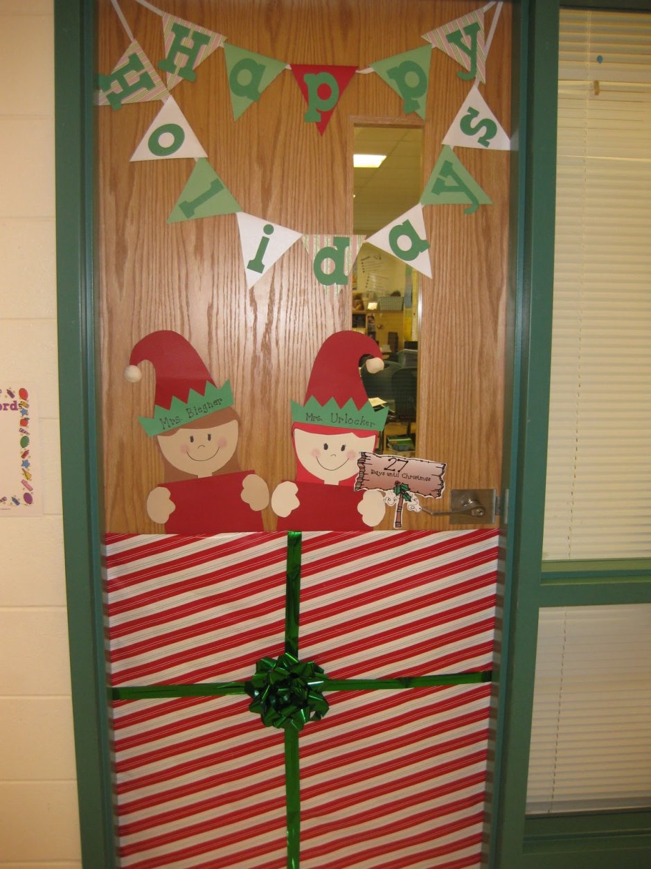 Украшение дверей на Рождество в детском саду