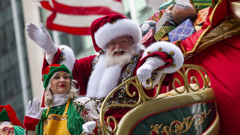 Парад Санта-кон в США на новый год