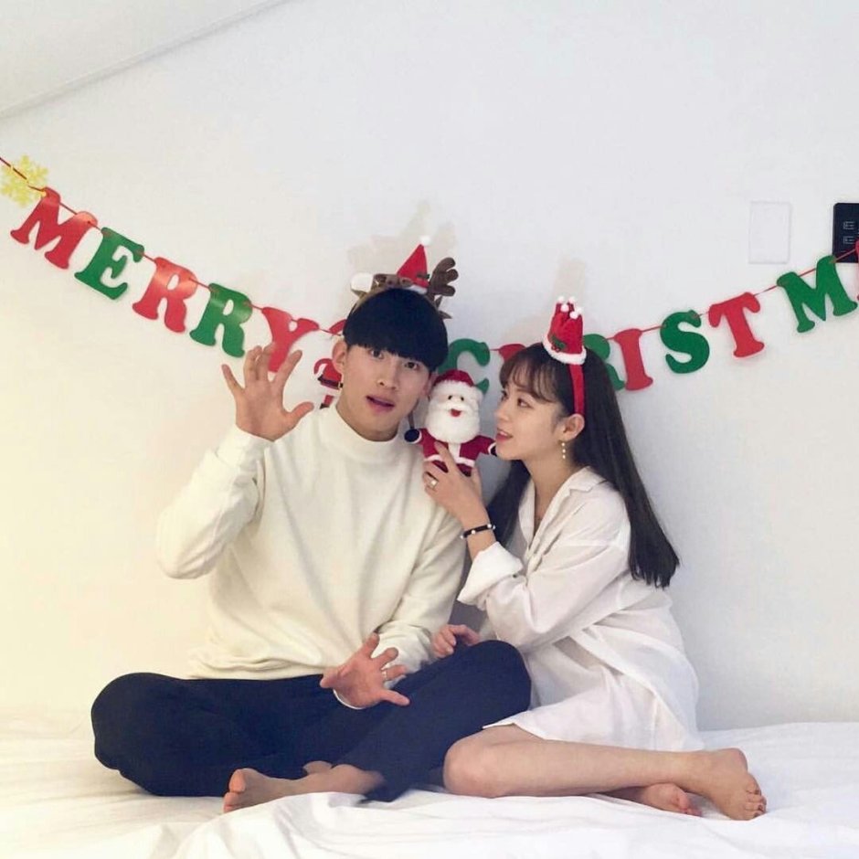 Новогодние корейские пары