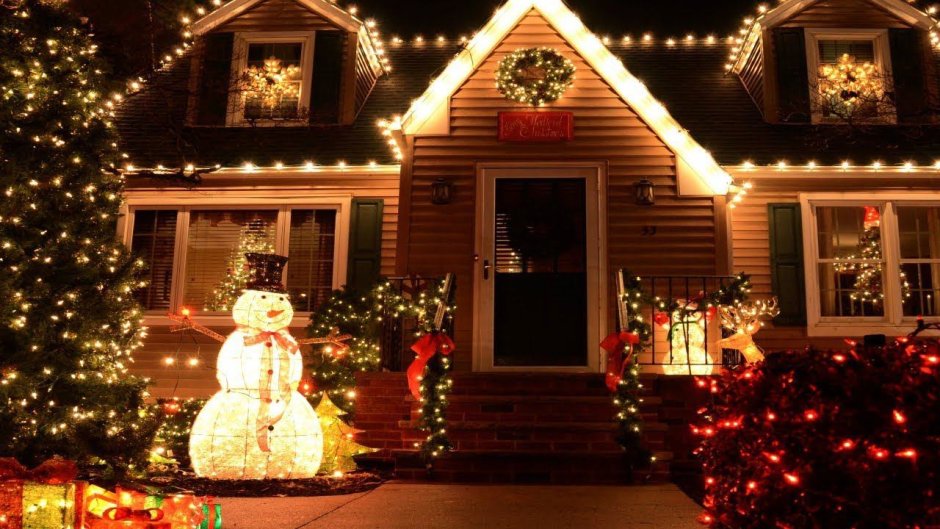 Украшение домов в Америке на Рождество