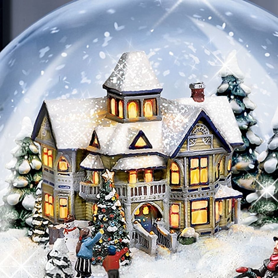Новогодний домик с подсветкой и снегом
