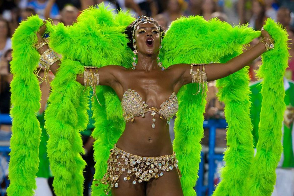 Бразильские костюмы для самбы карнавал
