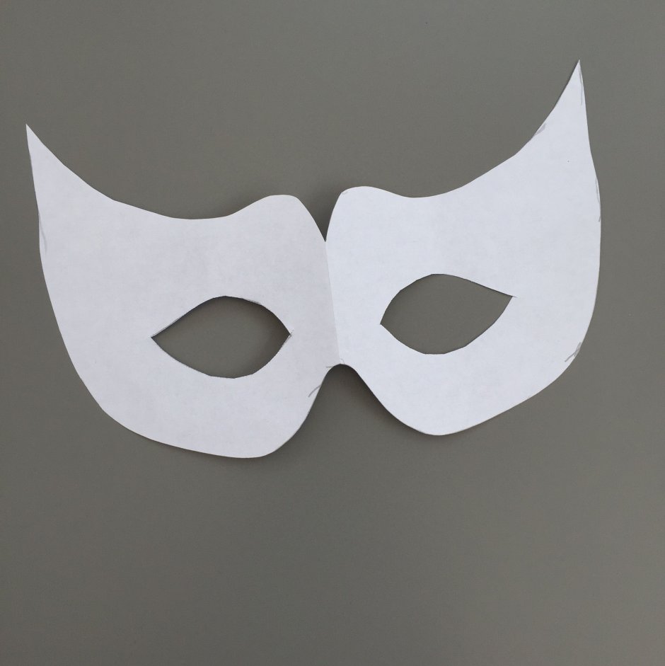 Карнавальная маска из картона