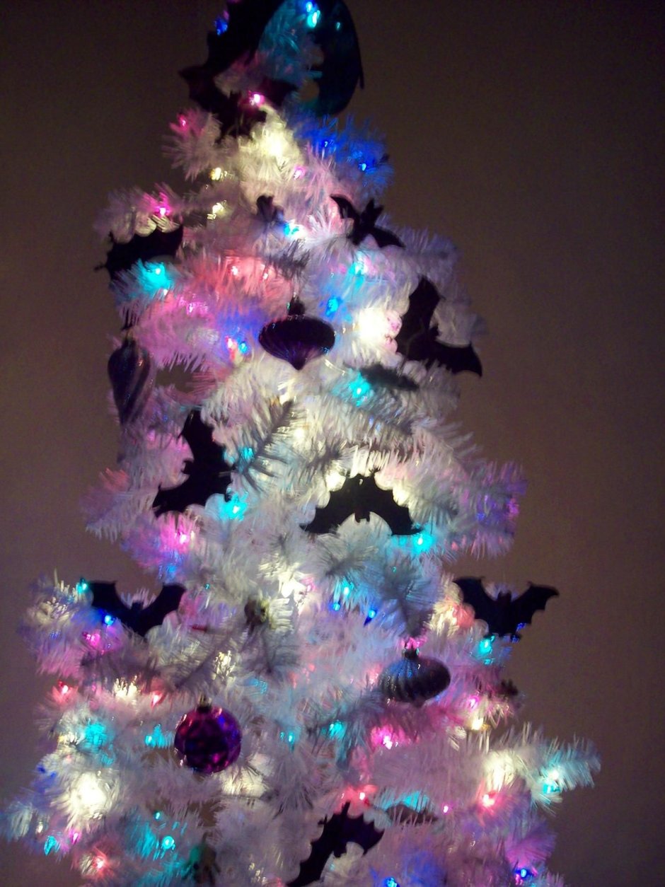 White Christmas Tree skirt