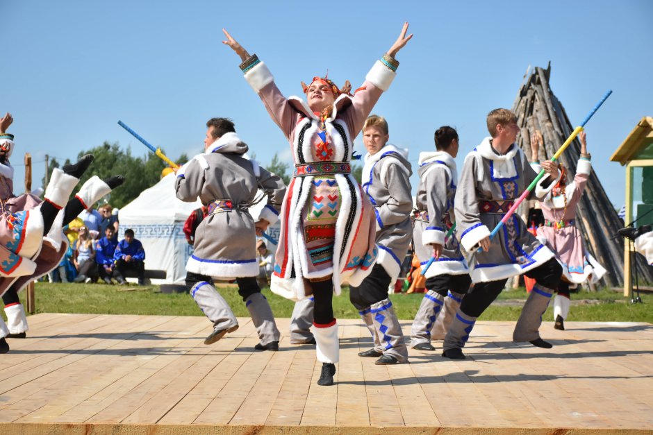 Межрегиональный фестиваль коренных народов Сибири этюды севера