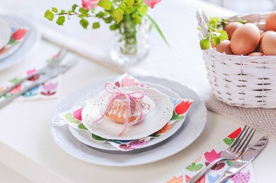 Тарелка обеденная с пасхальным декором