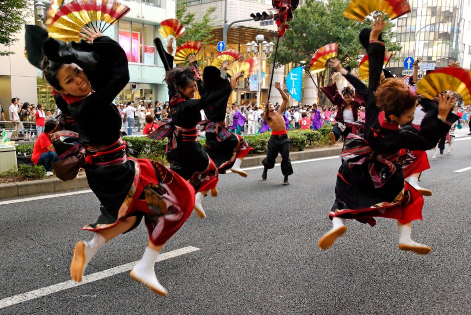 Япония танцы на улице