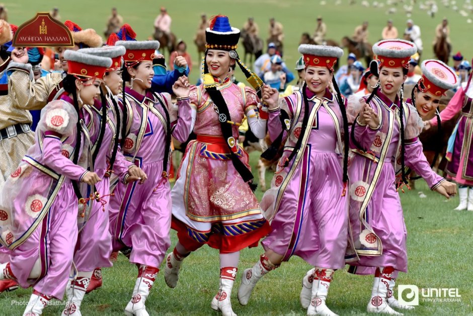 Монголий национальный праздник наадам