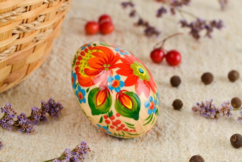Декор деревянного яйца