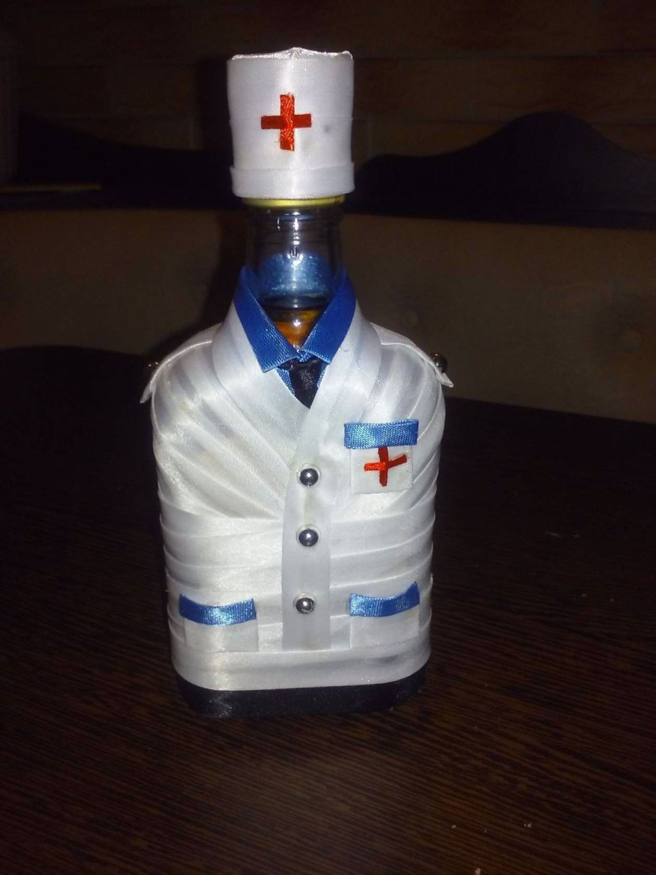 Декор бутылки для медика