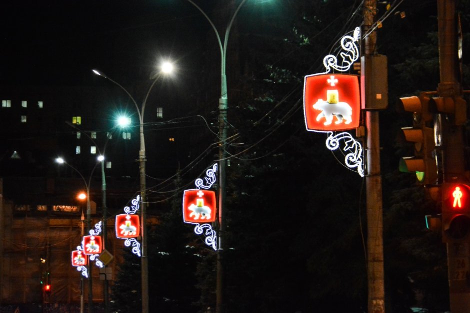 Новогодние украшения на столбы освещения