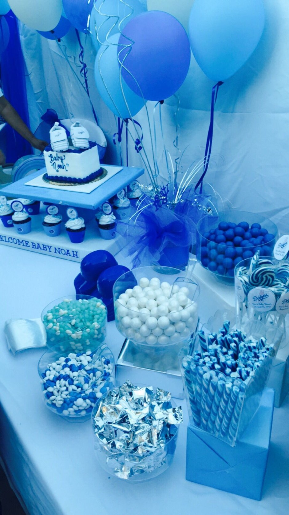 Вечеринка в голубом цвете
