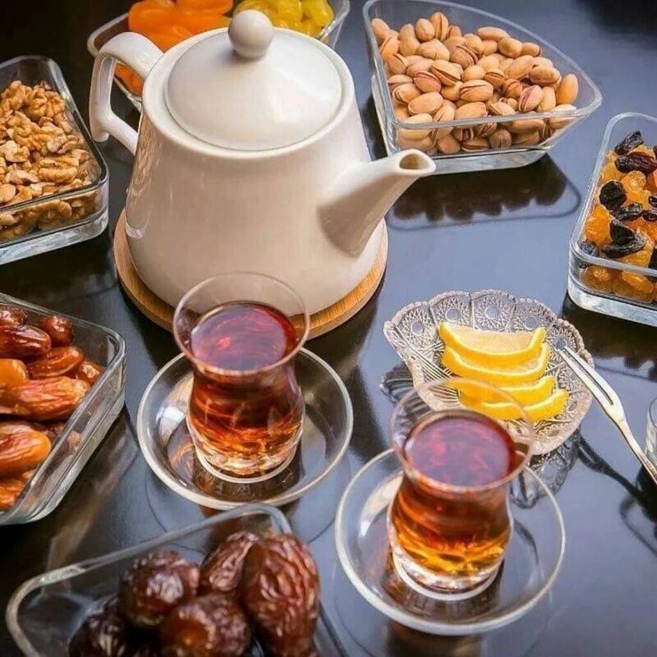 Азербайджанское чаепитие