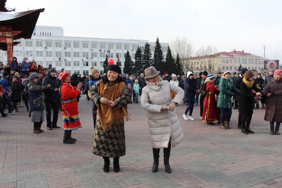 Площадь Арата Кызыл праздники