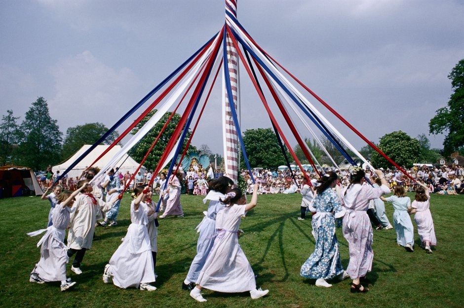 Maypole Майское дерево