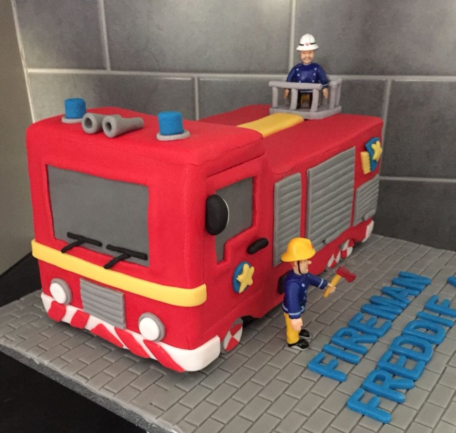 Торт пожарный Сэм