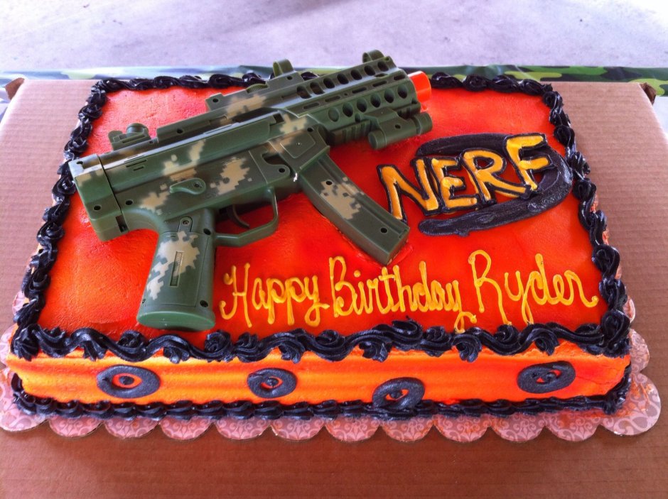 Торт в форме пистолета