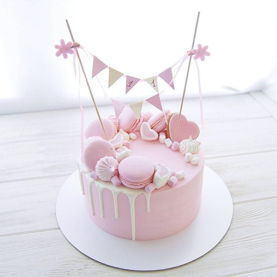 Розовый милый торт