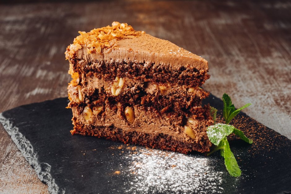 Шоколадный бисквит для торта Сникерс