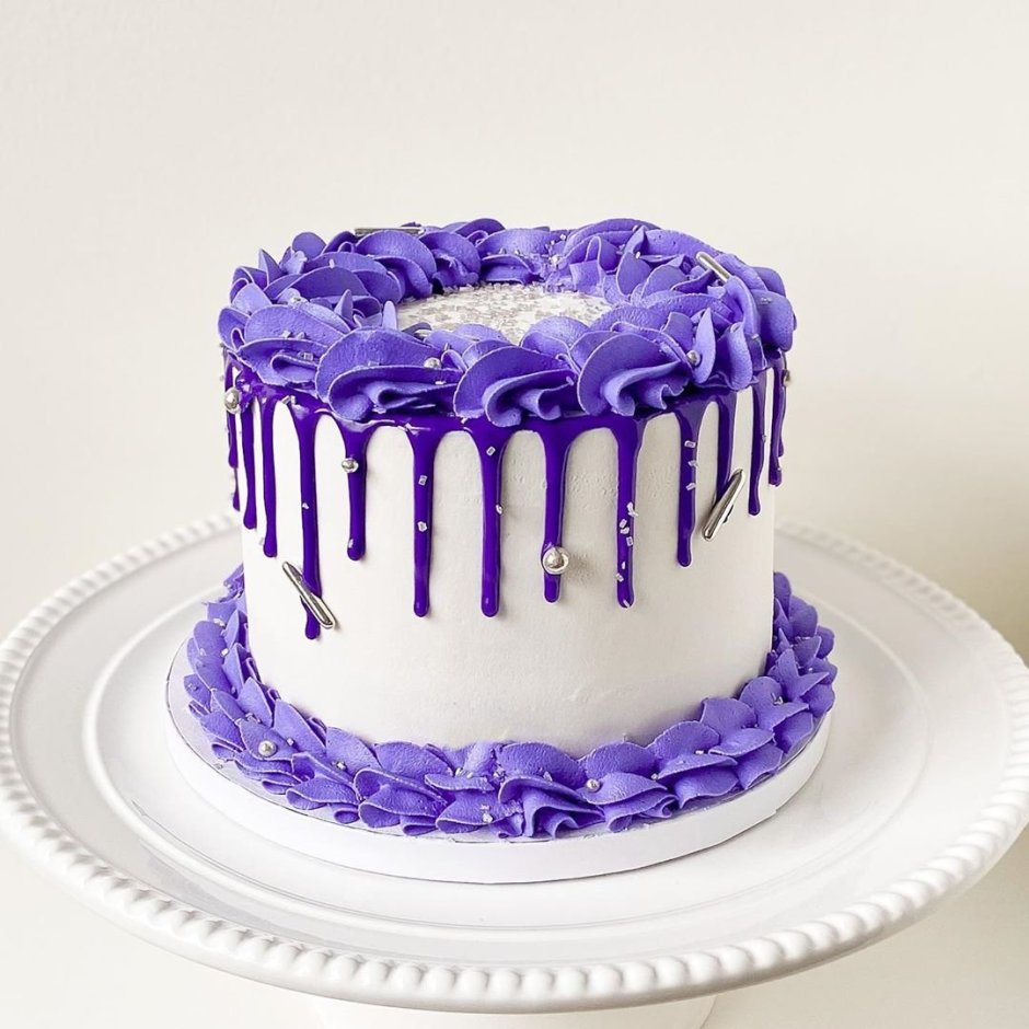 Cake in Purple for Birthday